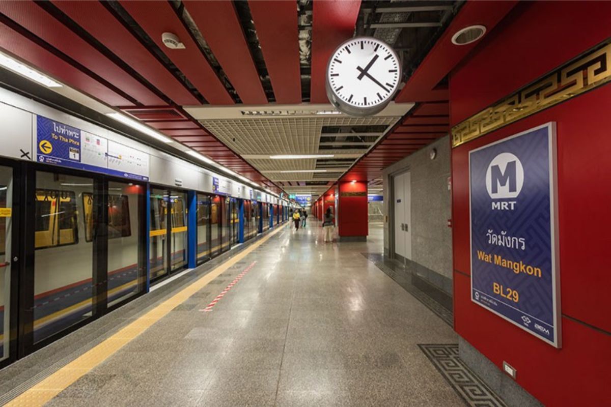 Wat-Mangkon Station.